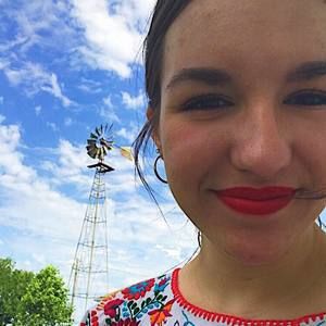 Meet your Posher, Ellyn